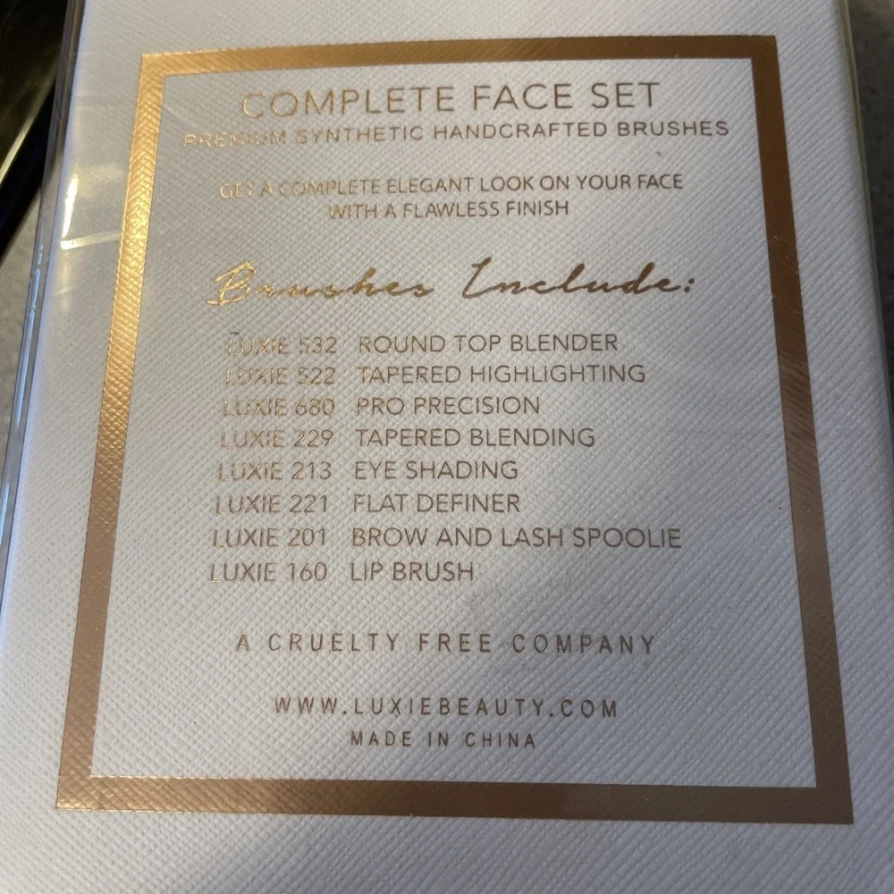 LUXIE Complete Face Set Rose Gold Collection Brush Set 8 Brushes NIB